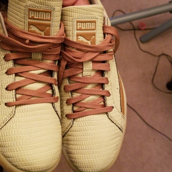 puma's Shoes - Puma's i have a pair of puma's.